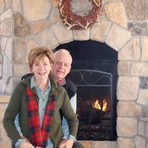 Meet your Posher, Delona